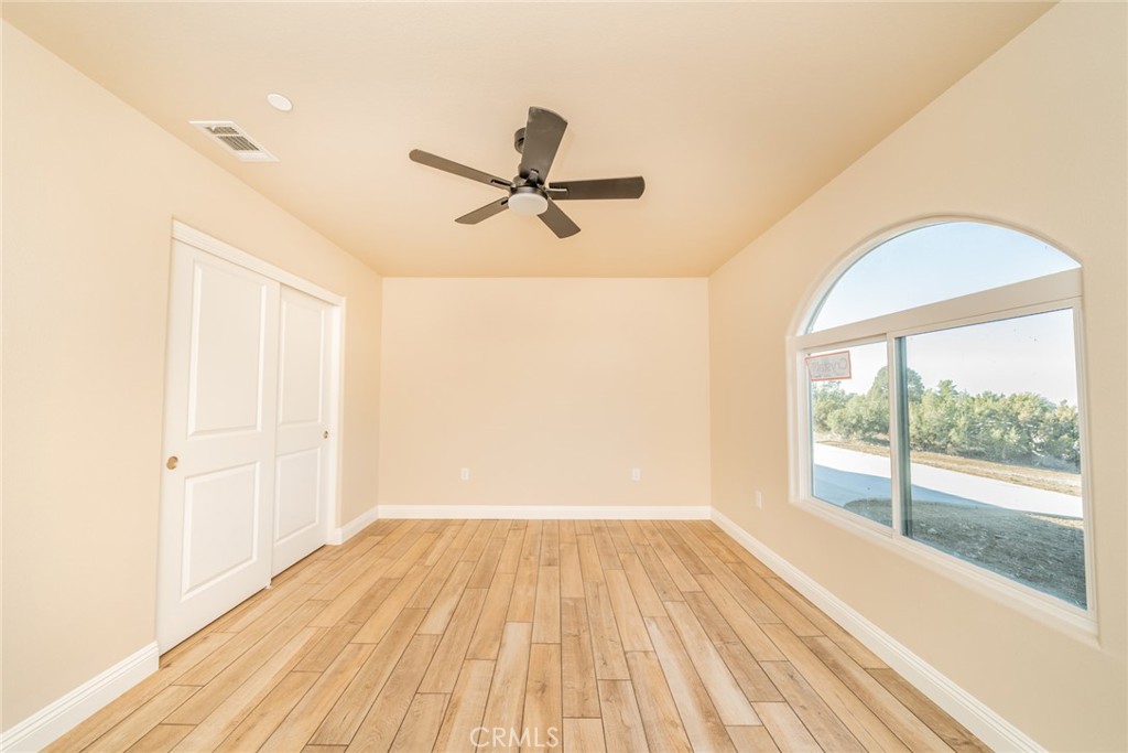 MLS #IV25273295 image #24