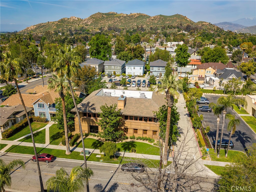 MLS #IV25273533 image #1