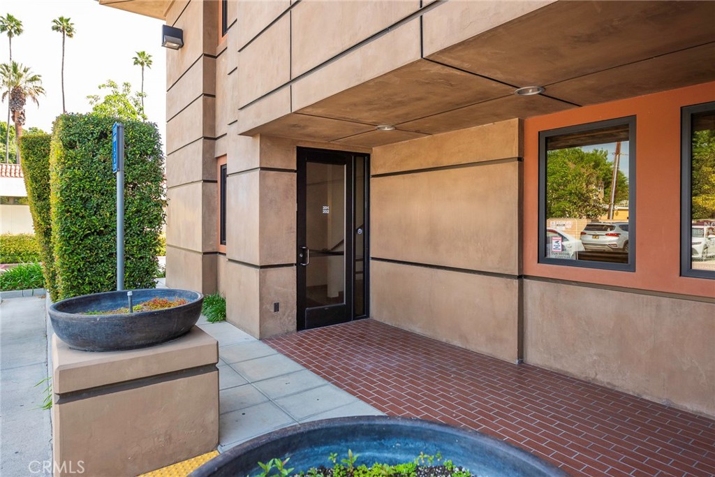 MLS #IV25273533 image #2