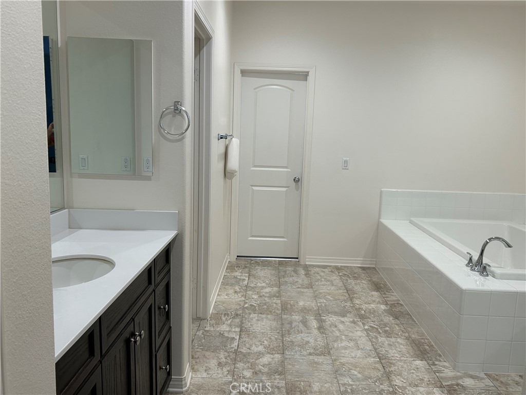 MLS #IV25273563 image #31