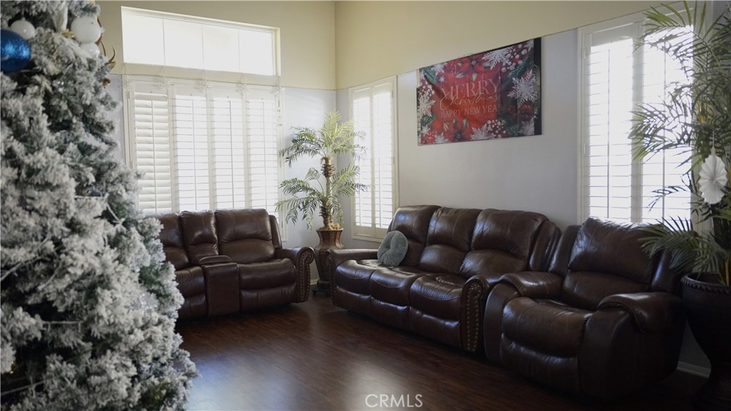 MLS #IV25273591 image #4