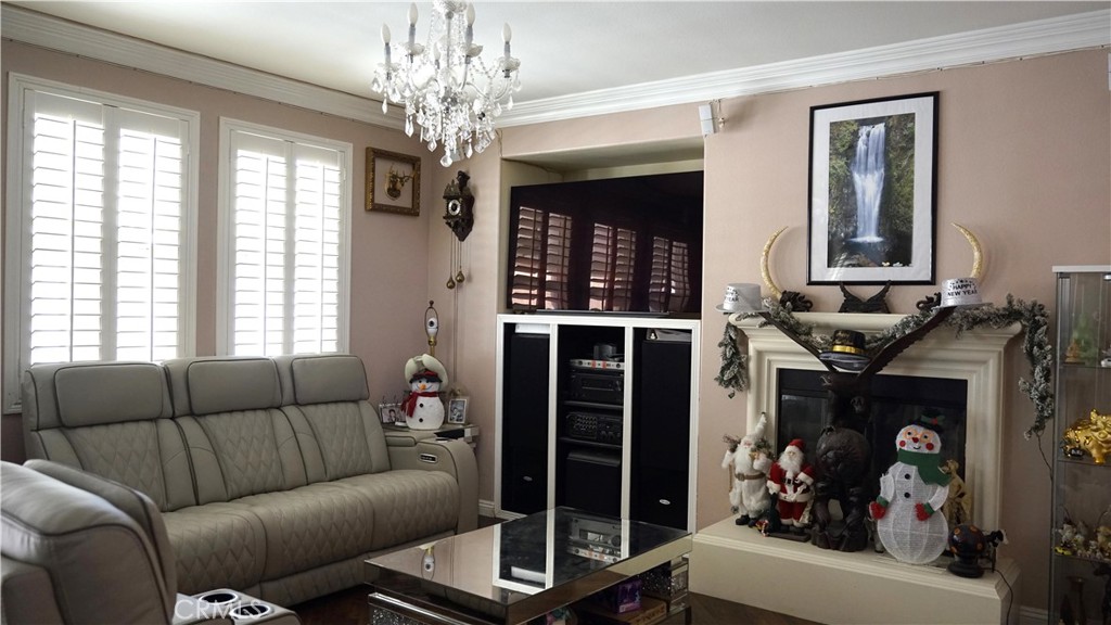 MLS #IV25273591 image #5