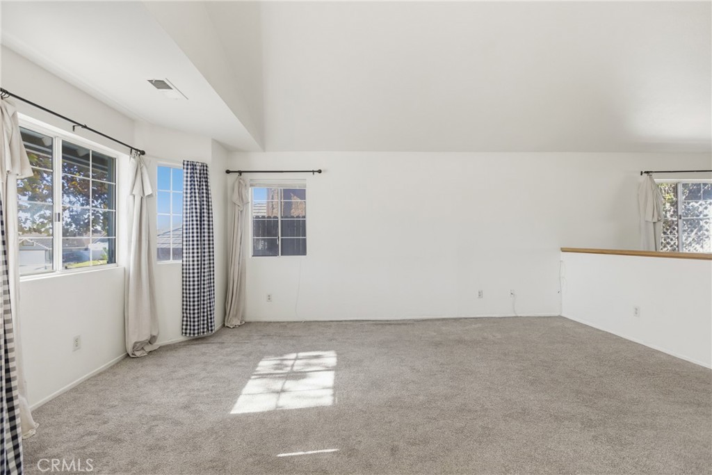 MLS #IV25273749 image #8