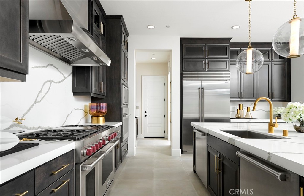 MLS #IV25273883 image #1