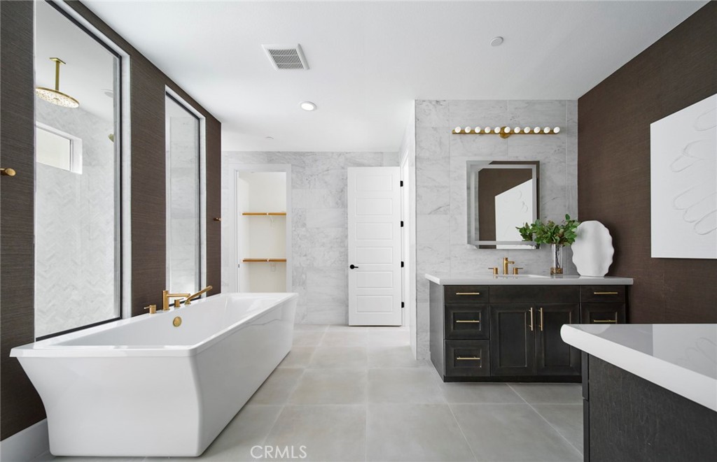 MLS #IV25273883 image #17