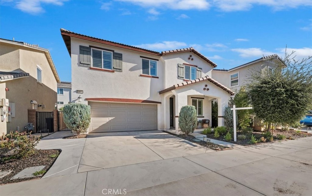 MLS #IV25274205 image #1