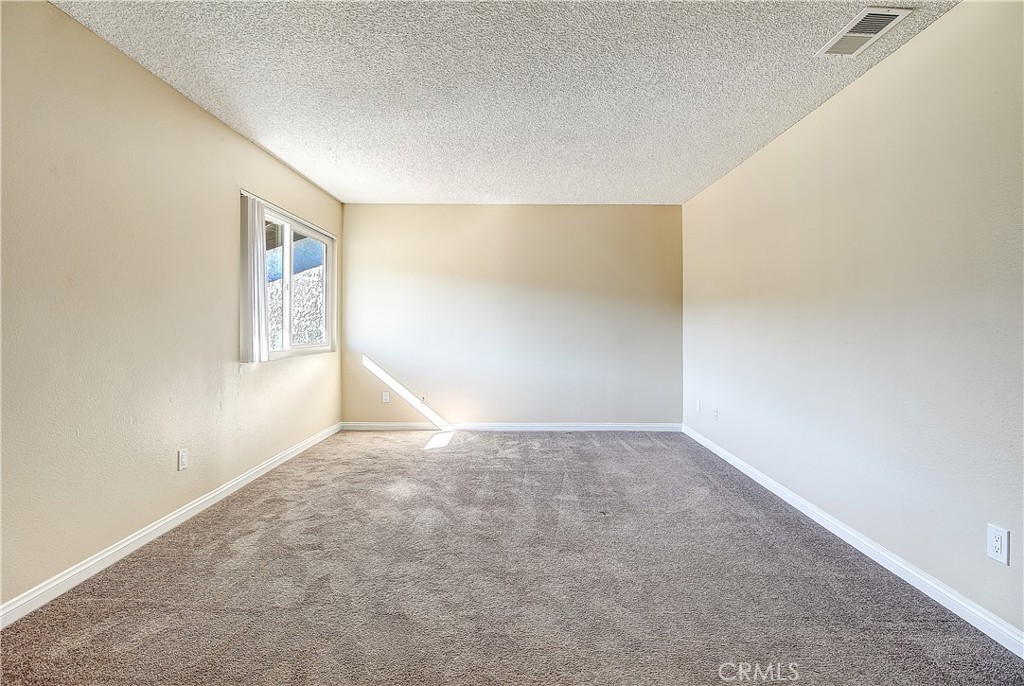 MLS #IV25275344 image #28