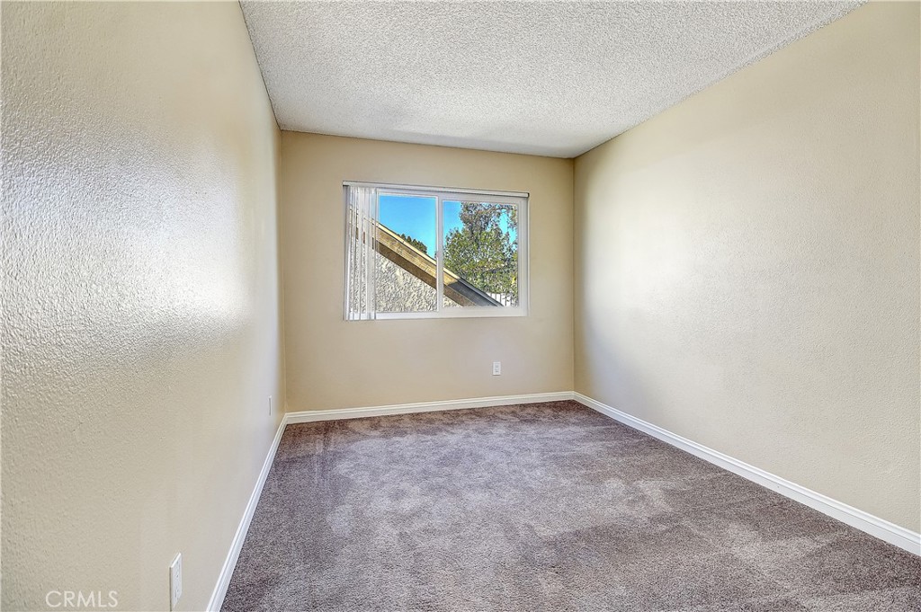 MLS #IV25275344 image #33