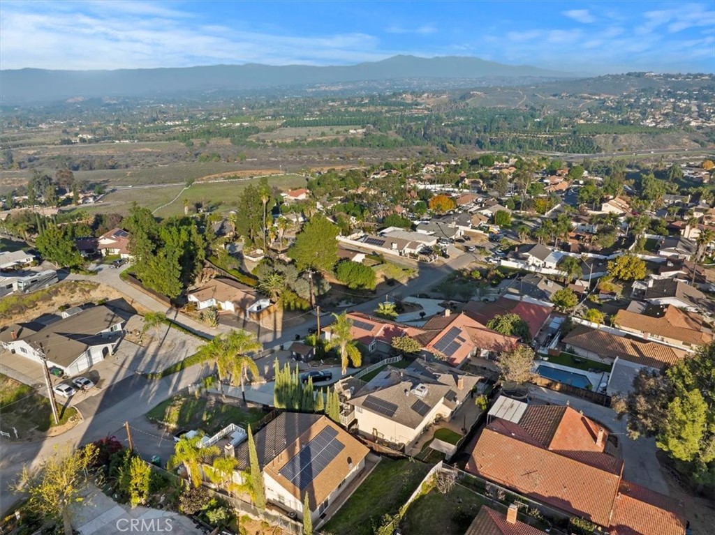 MLS #IV25278086 image #10