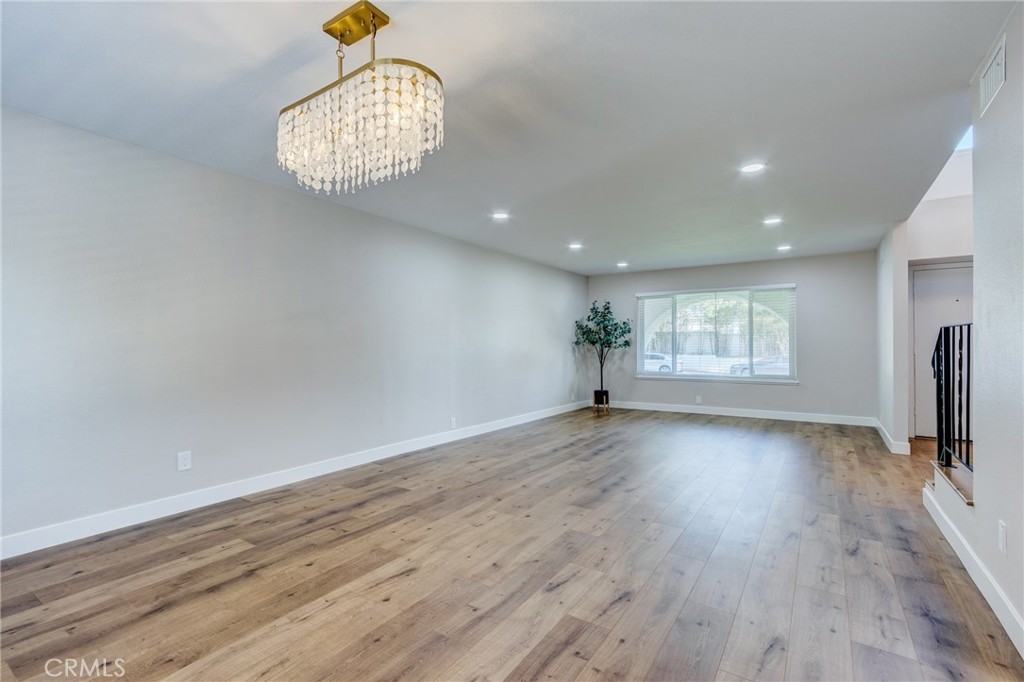 MLS #IV25278105 image #11