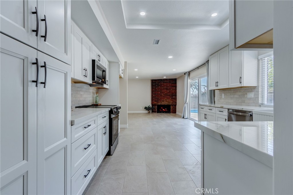 MLS #IV25278105 image #12