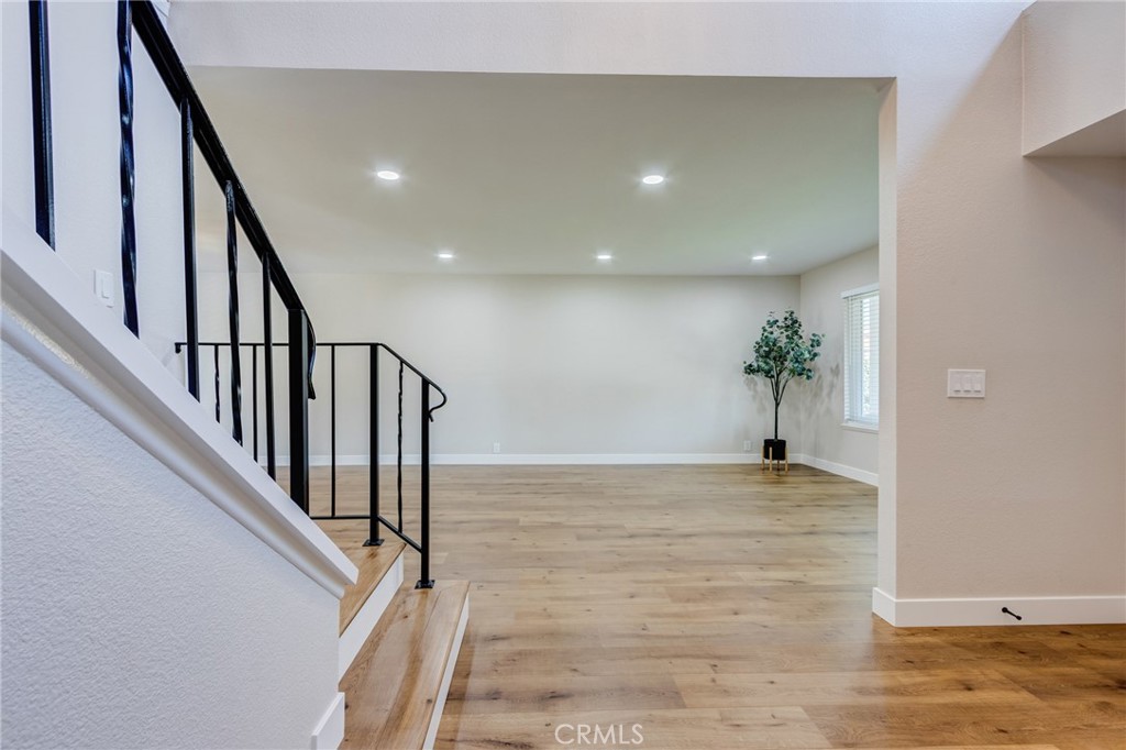 MLS #IV25278105 image #20