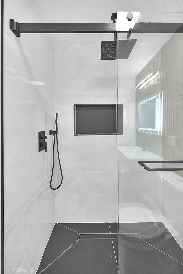 MLS #IV25278556 image #32