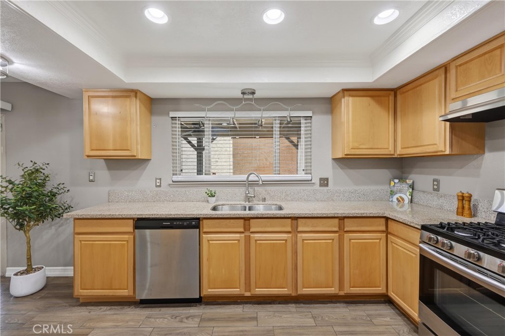 MLS #IV25280175 image #14