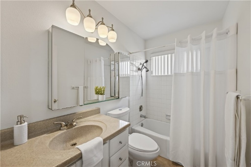 MLS #IV25280175 image #34