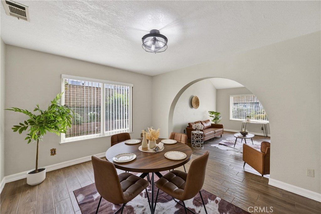 MLS #IV25280175 image #5