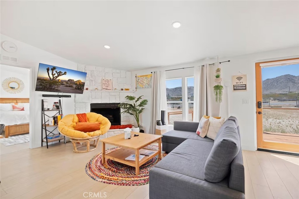 MLS #JT25085494 image #0