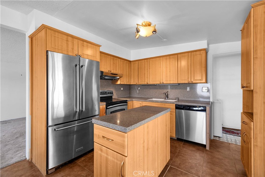 MLS #JT25090940 image #9