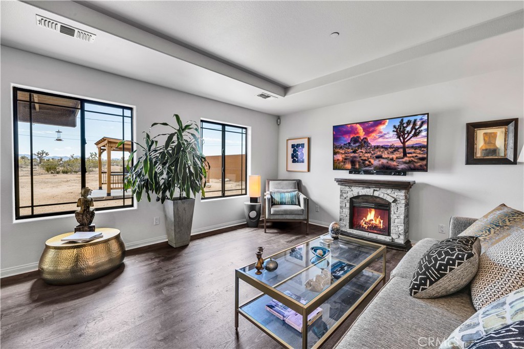 MLS #JT25100627 image #12