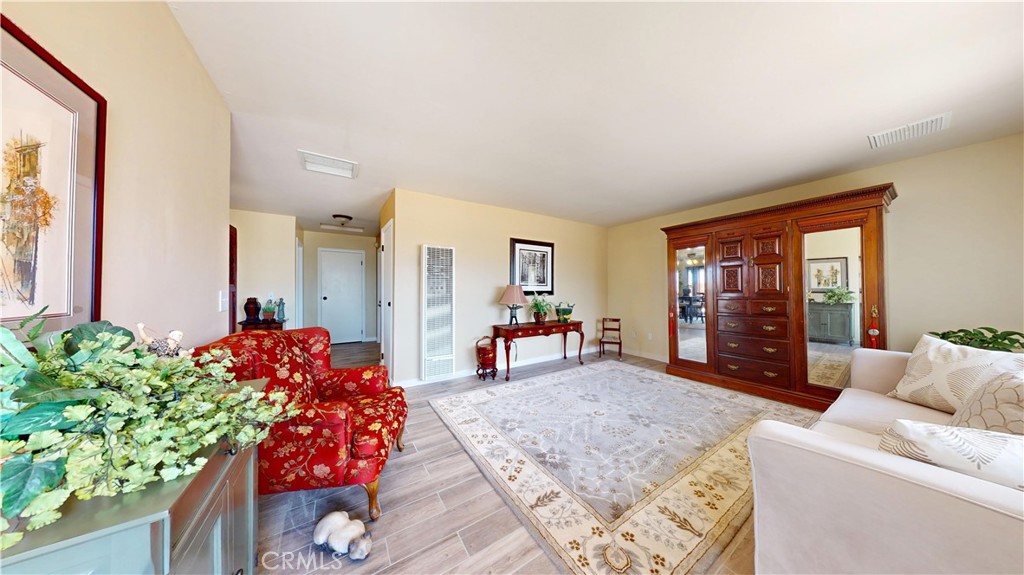 MLS #JT25203464 image #5