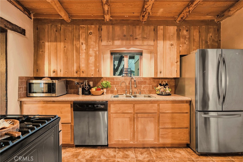 MLS #JT25222276 image #12