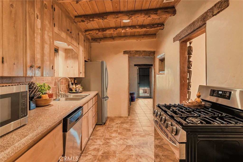 MLS #JT25222276 image #13