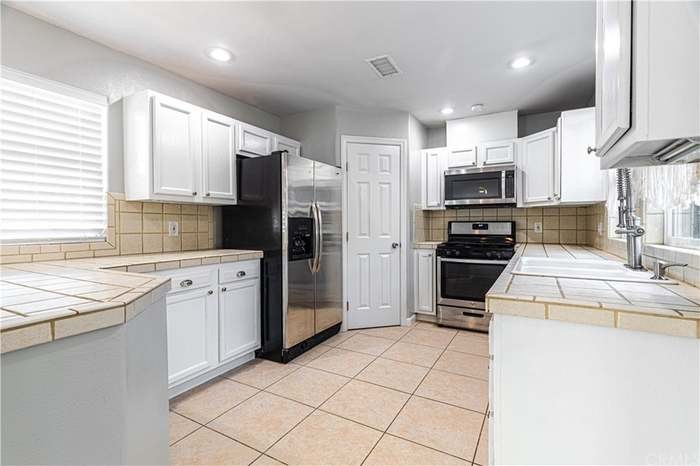 MLS #JT25245386 image #6