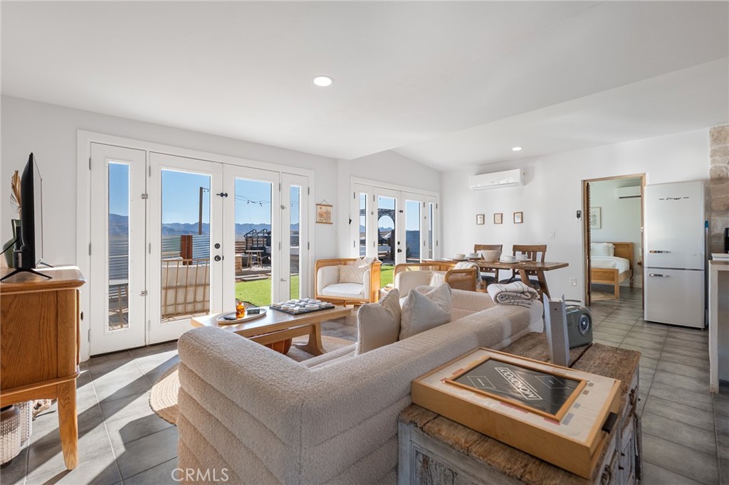 MLS #JT25249211 image #2