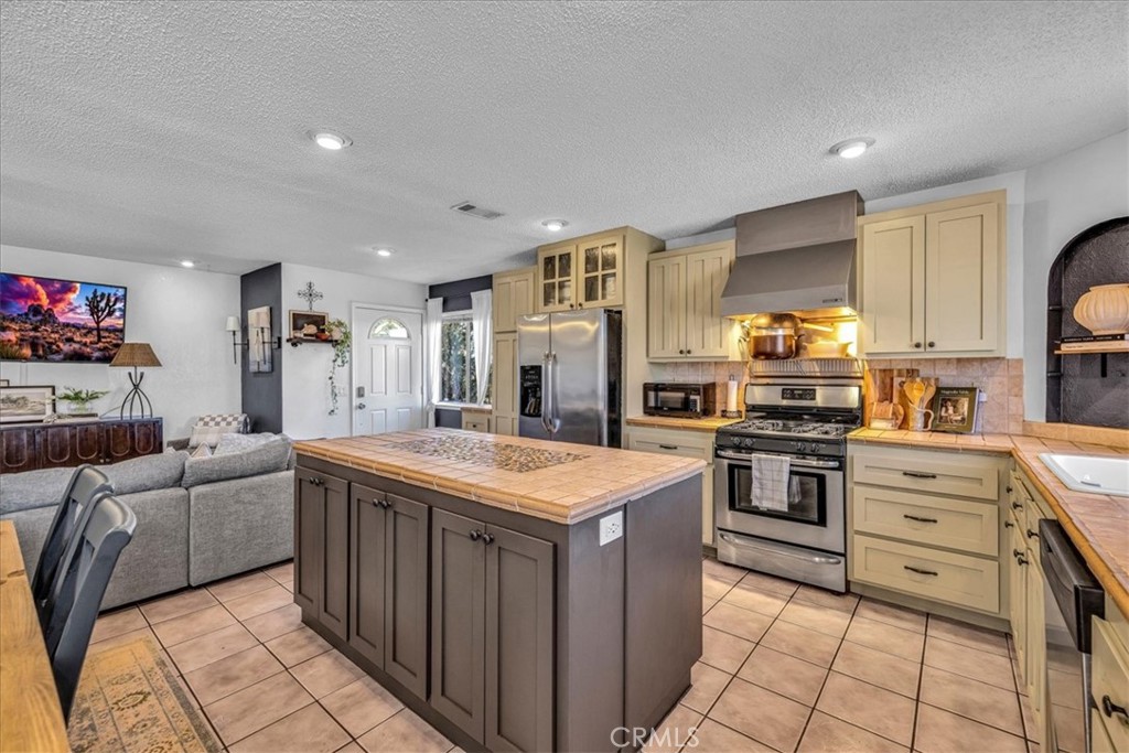 MLS #JT25263654 image #9