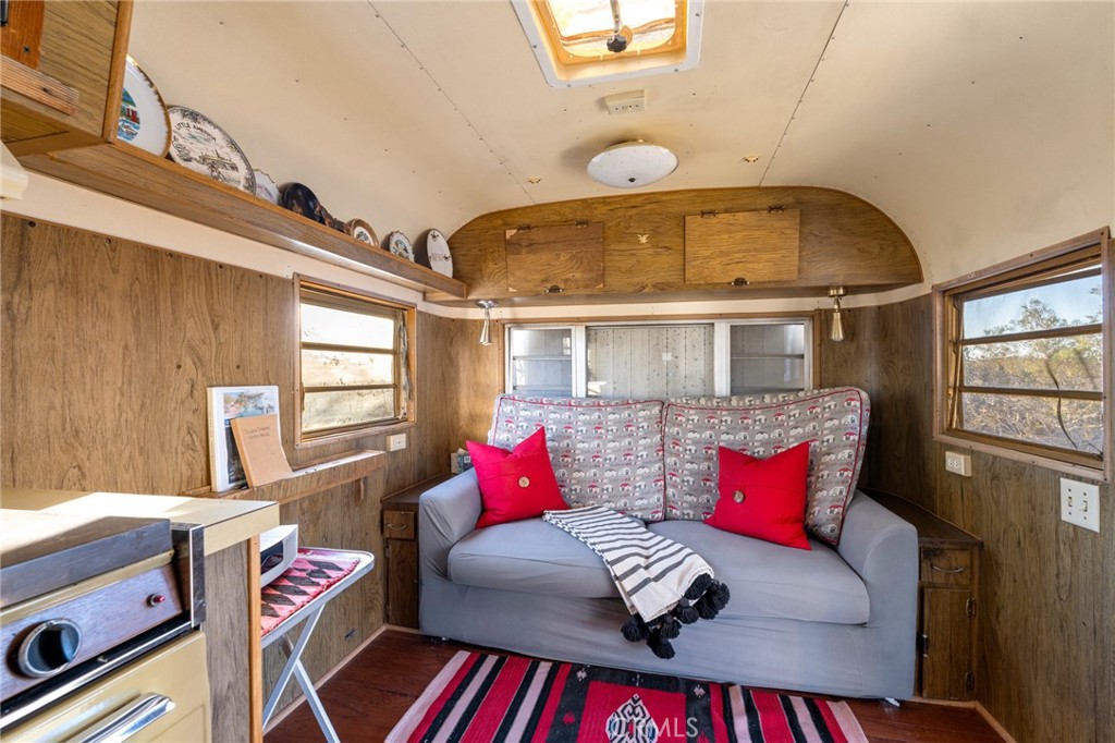 MLS #JT25272136 image #48