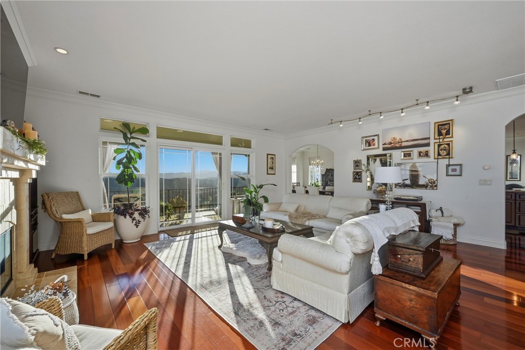 MLS #LC25278034 image #9