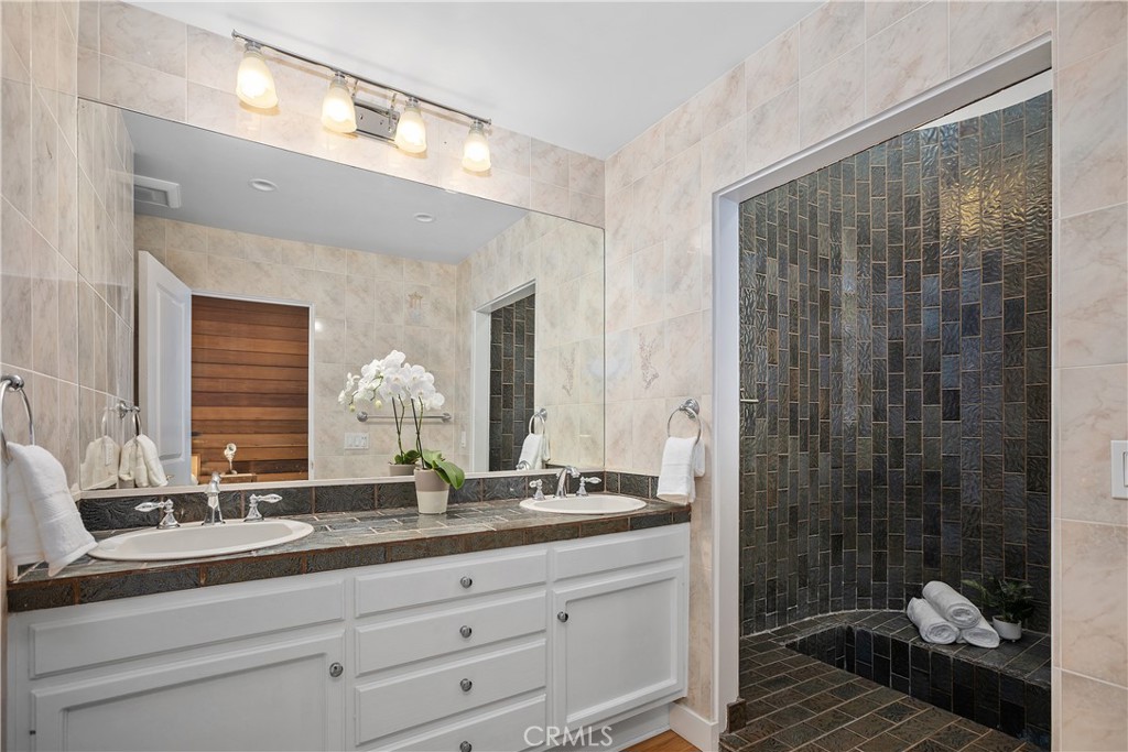 MLS #LG25136433 image #18