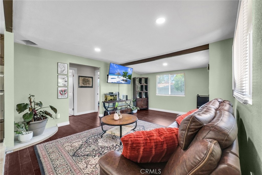 MLS #LG25181768 image #9