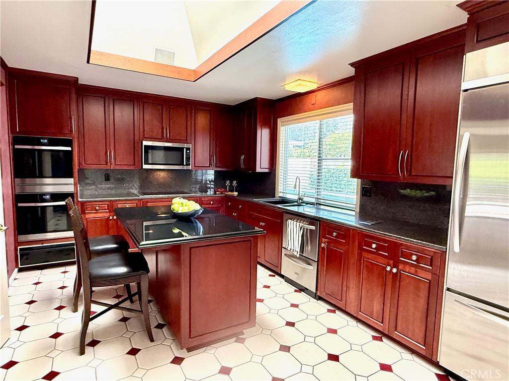 MLS #LG25191639 image #3