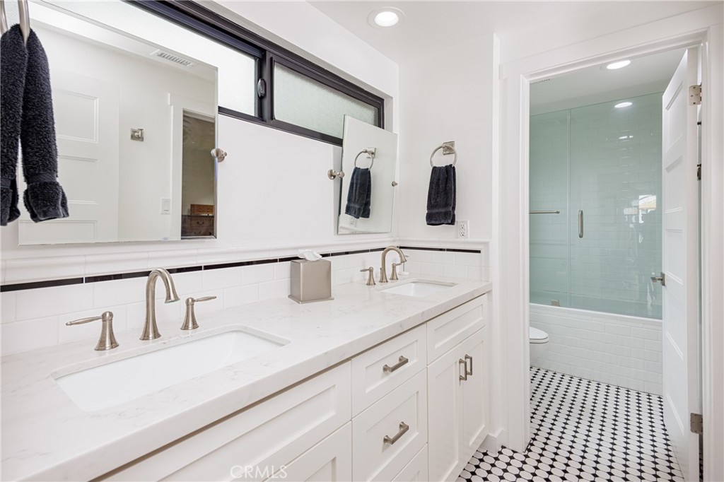 MLS #LG25192415 image #10