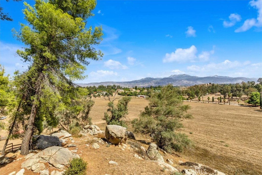 MLS #LG25218423 image #33