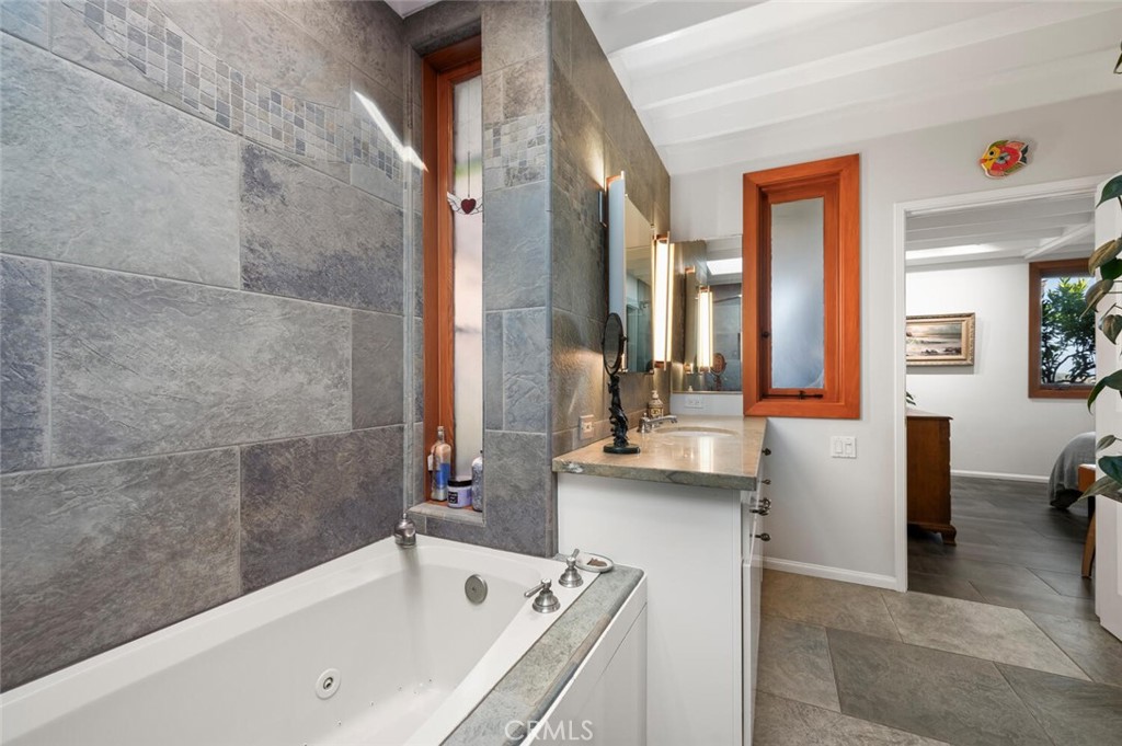 MLS #LG25226665 image #23