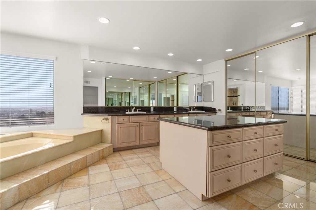 MLS #LG25231067 image #30