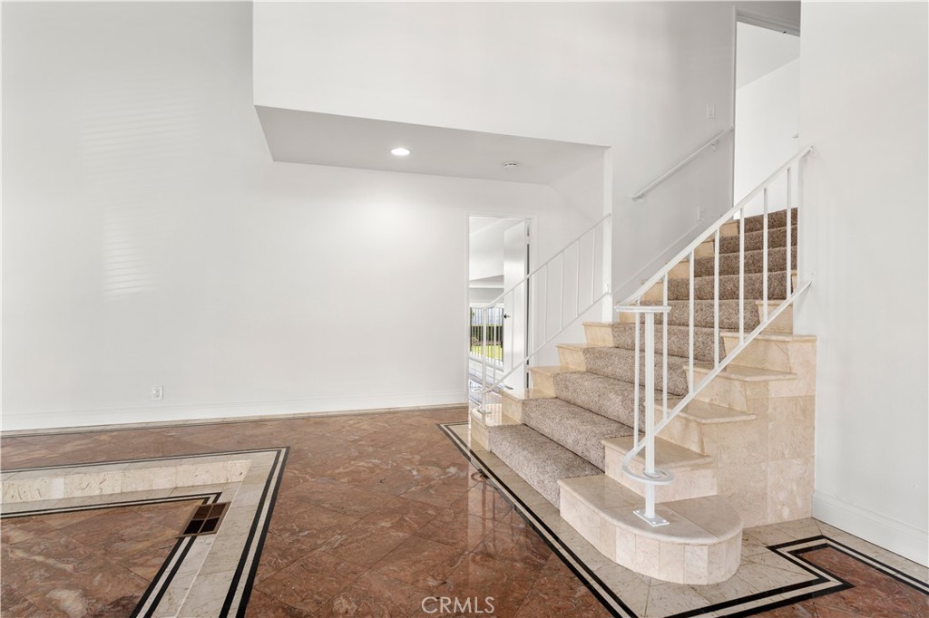 MLS #LG25231067 image #5