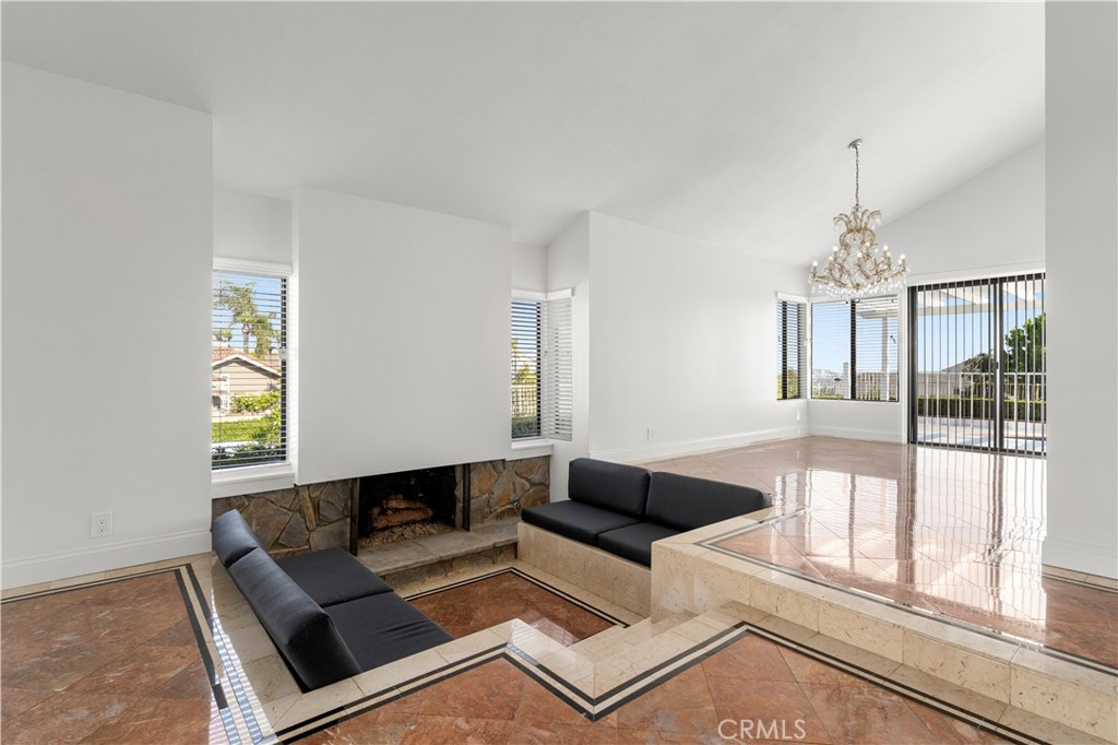 MLS #LG25231067 image #7