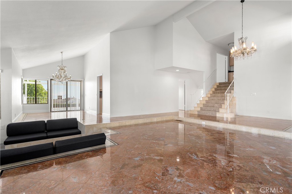 MLS #LG25231067 image #9