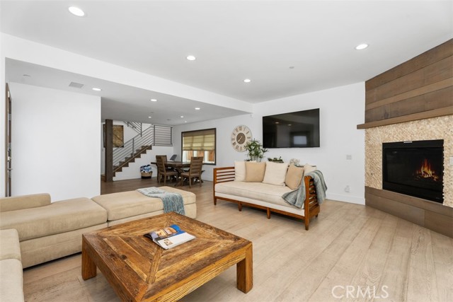 MLS #LG25235617 image #8