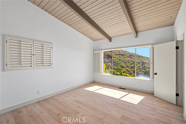 MLS #LG25241638 image #17