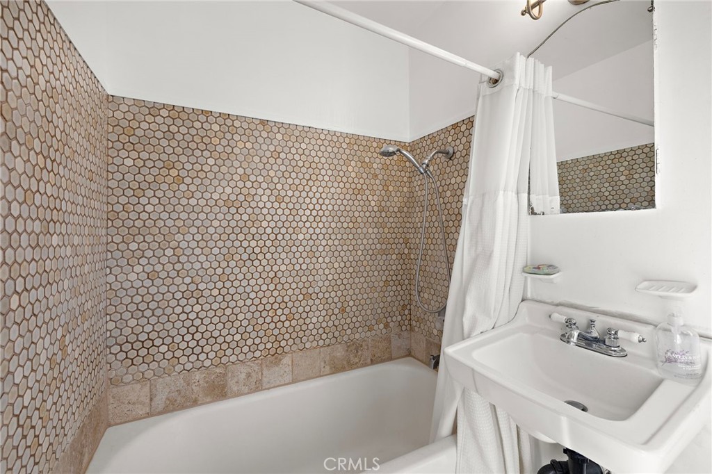 MLS #LG25243908 image #27