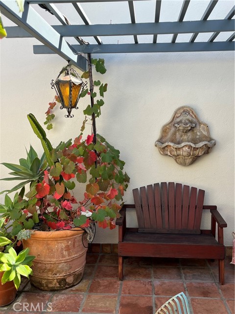 MLS #LG25246605 img 2