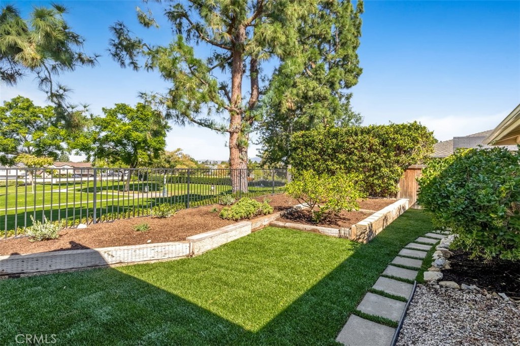 MLS #LG25247418 image #14