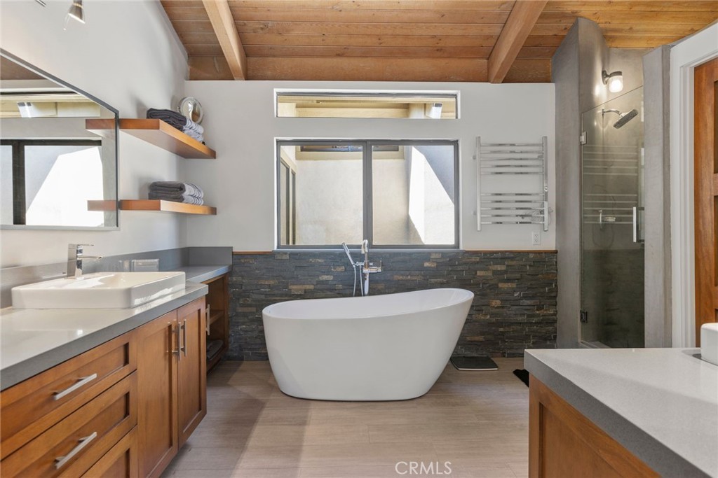 MLS #LG25252366 image #9