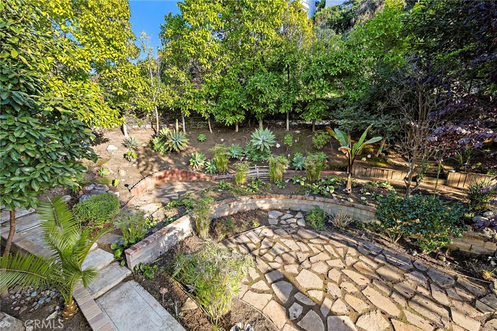 MLS #LG25268176 image #9