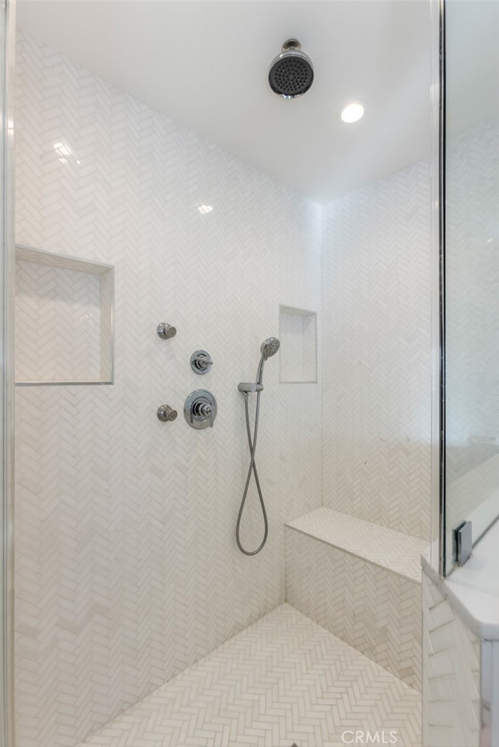 MLS #MB25129047 image #32