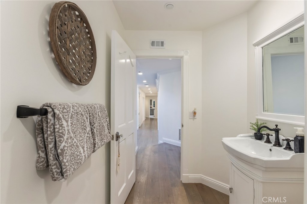 MLS #MB25129047 image #40